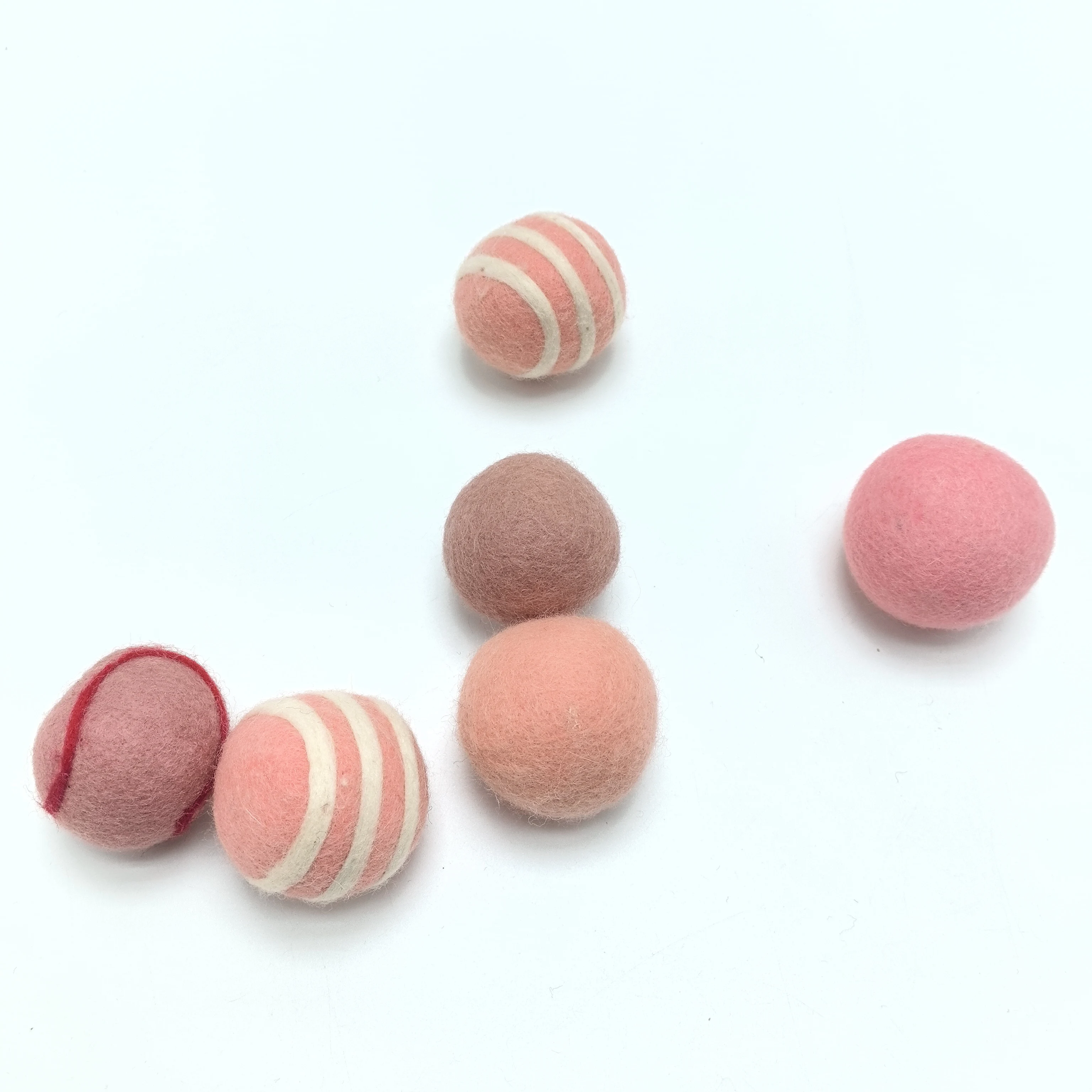 2024 Hot seller products laundry products organic merino hand made wool felt dryer balls