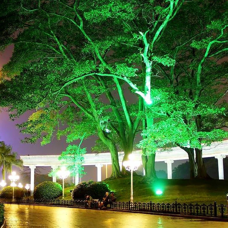 Multi-standard Waterproof Outdoor Garden LED Spotlight Plug-in Tree Lighting Landscape Lighting Lawn Lamp