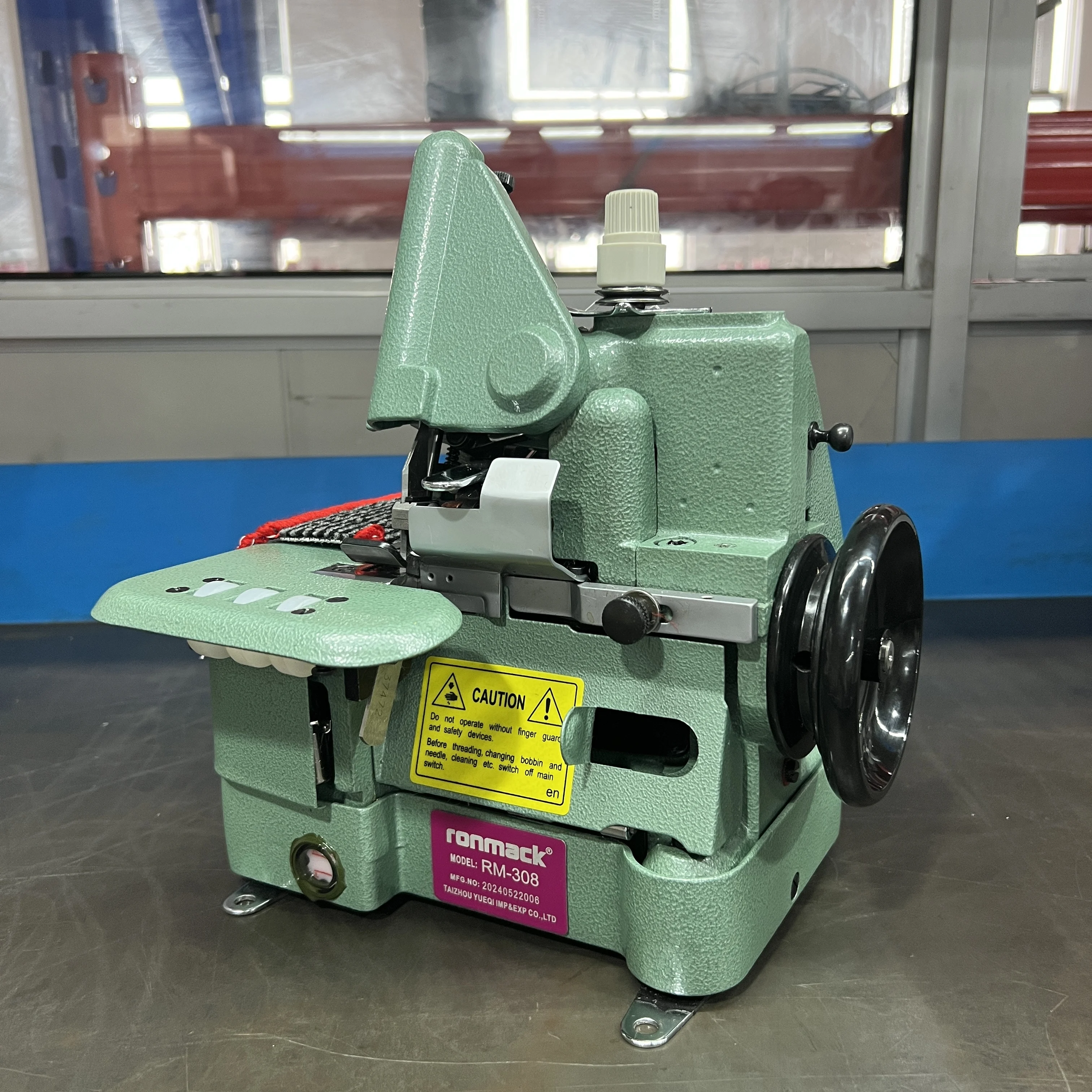 RONMACK RM-308 2 thread Industrial Carpet overedging overlock sewing machine