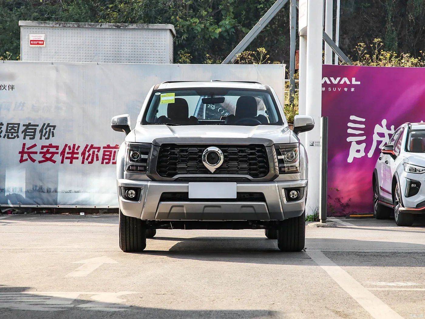 Hot sale GWM POER KINGKONG pickup truck 2024 model 2.0T diesel 6MT 4WD long box GW4D20M