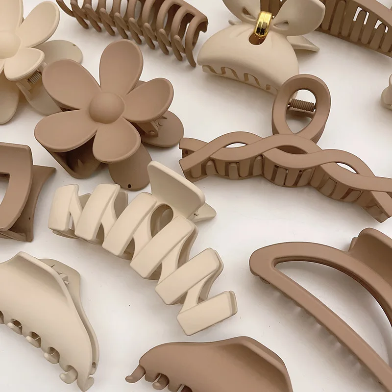 french fall and winter milk tea color brown matte hair claws clip large