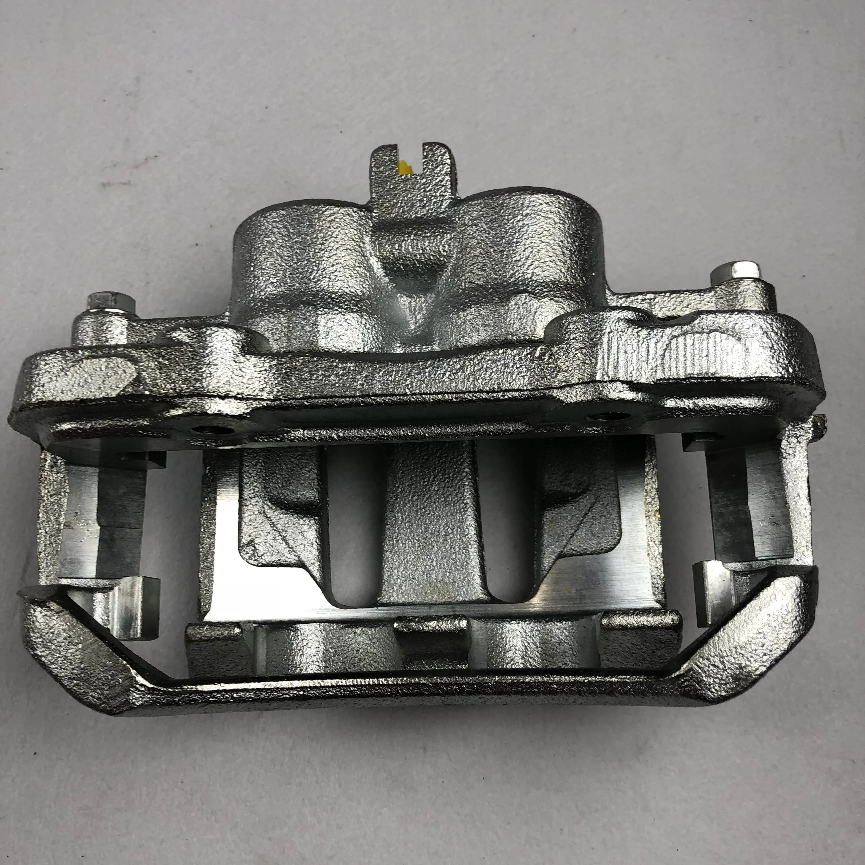 Передний левый тормозной суппорт 41011-10G02 41001-10G02 для