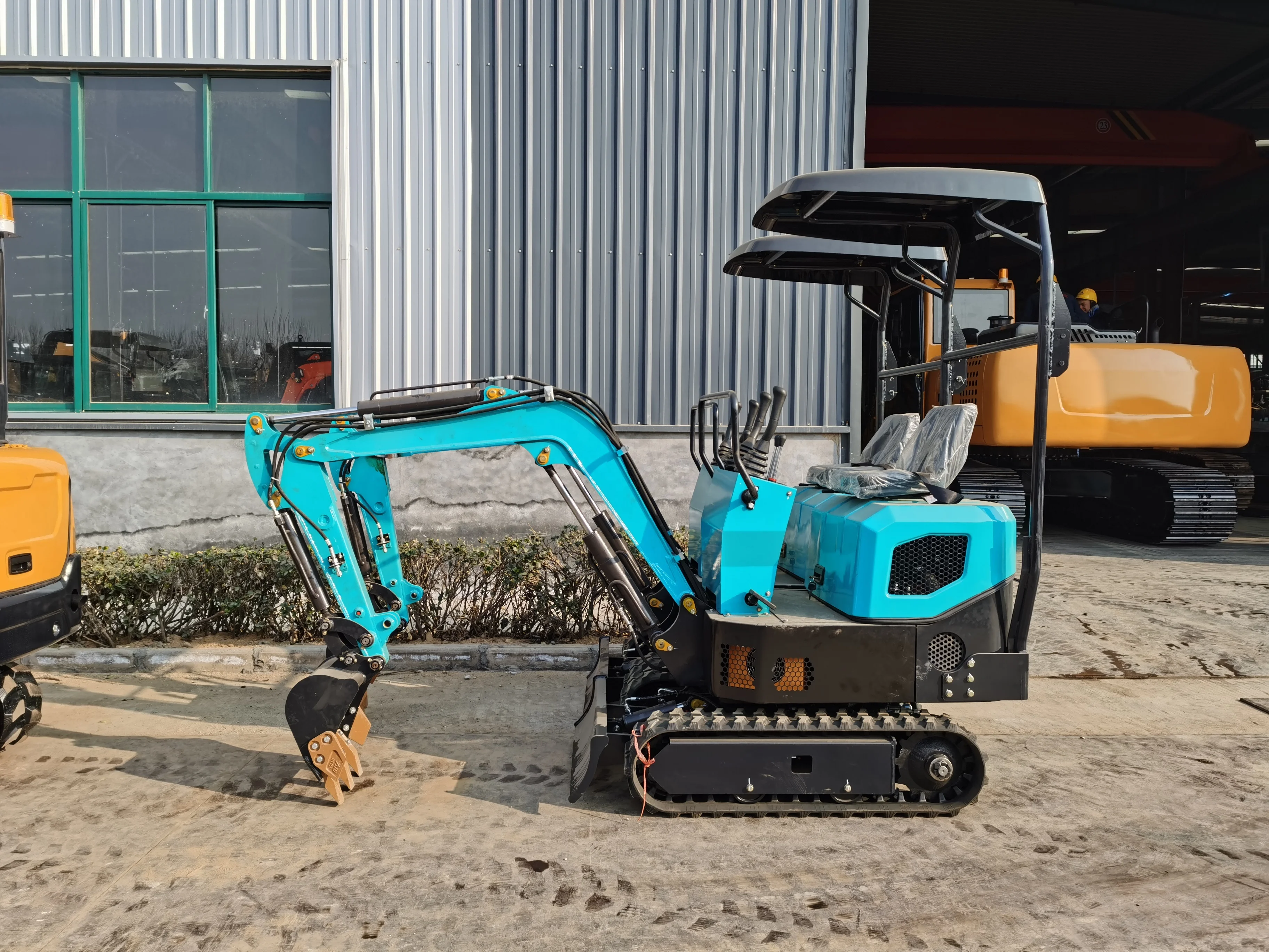 1.0  Ton Hydraulic  Construction Machine Small Track Digger Used  Mini Backhoe  Wheel Crawler Excavator