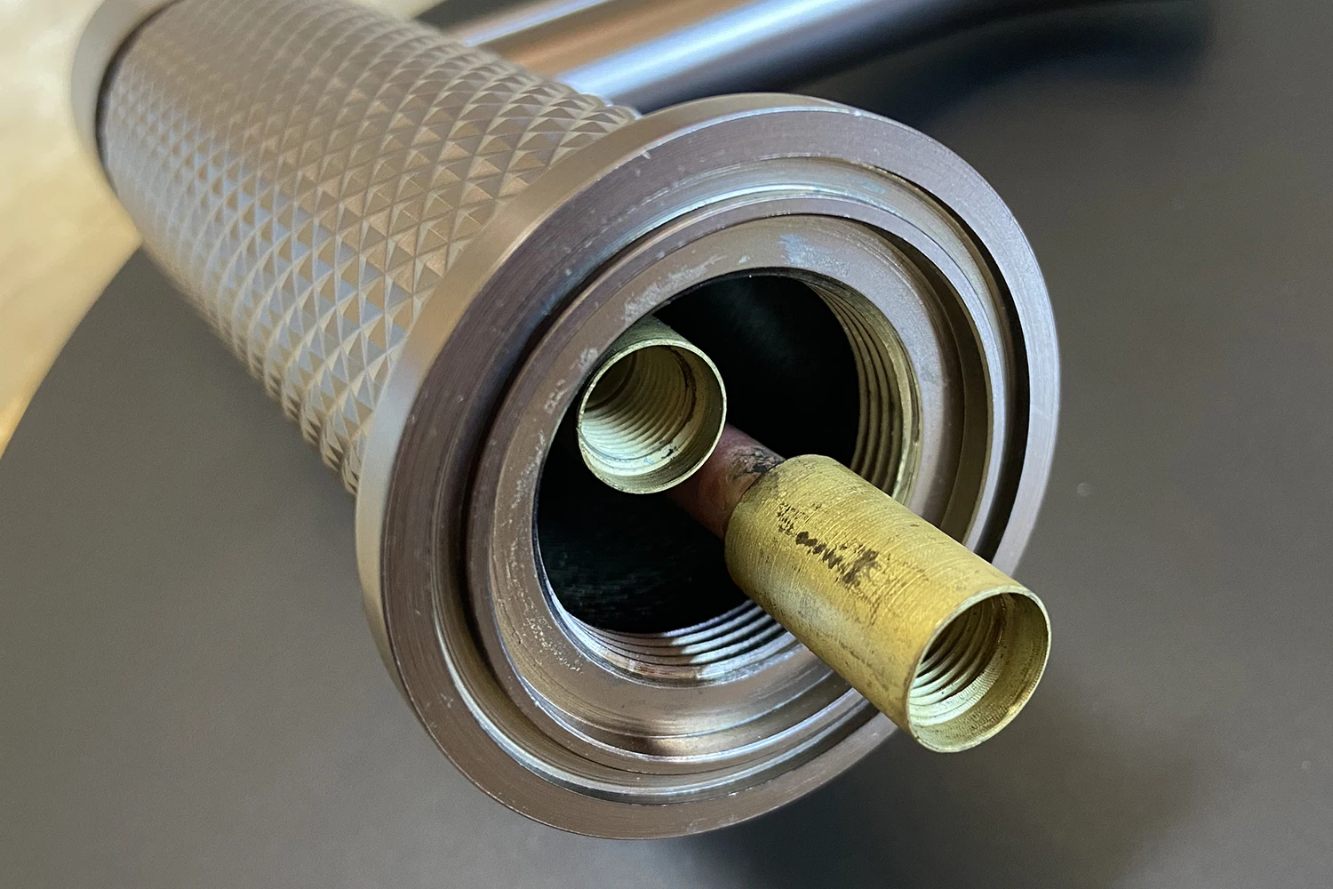 Hot Sale Innovative Knurling Process Bathroom Basin Faucet All Copper PVD Electroplating Process Basin Tap Grifo De Lavabo Brass