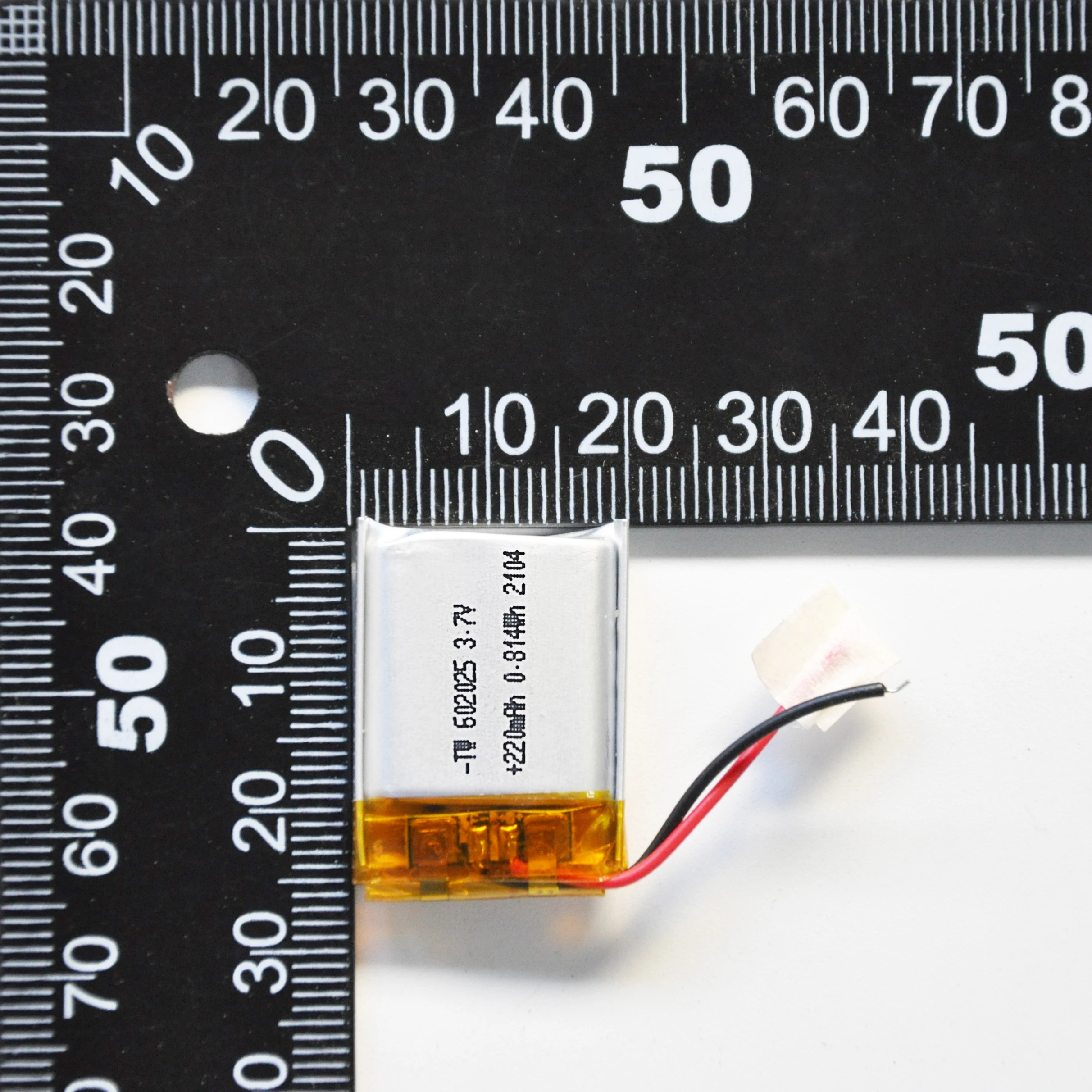 Factory price best quality rechargeable lithium ion polymer battery 602025 3.7v 250mah for GPS/smart wearables