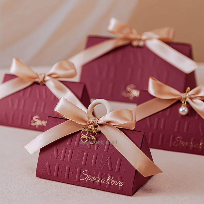 Triangle Wedding Favor Box Chocolate Candy Bag Wedding Baby Shower Birthday Guests Gift Packaging Paper Box Party Favors Event
