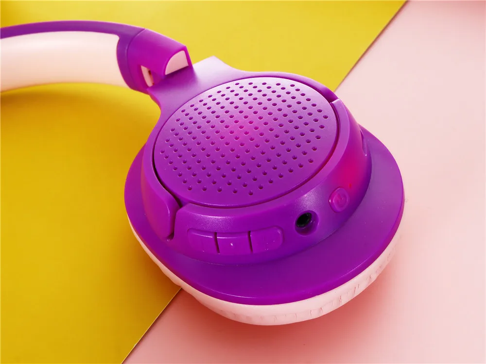 Kids Rabbit Earphone Love Peaches Headphones PM-05 Pink Ear Amazon Top Seller 2022 Wireless Headset with LED for Girls