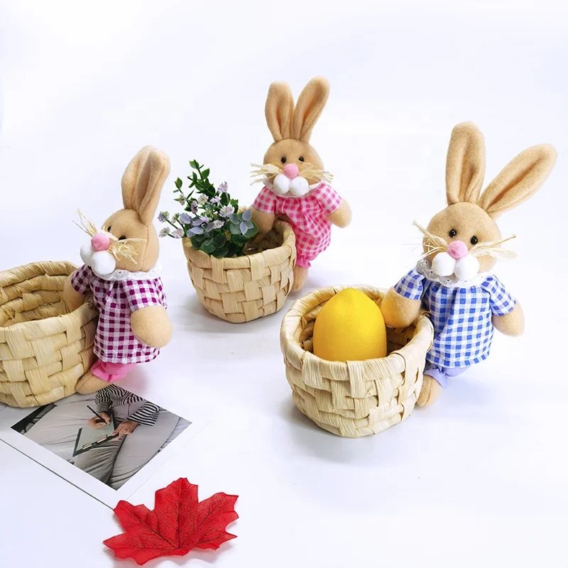 Handmade high quality Straw basket Easter decoration bunny basket pen holders promotional office products