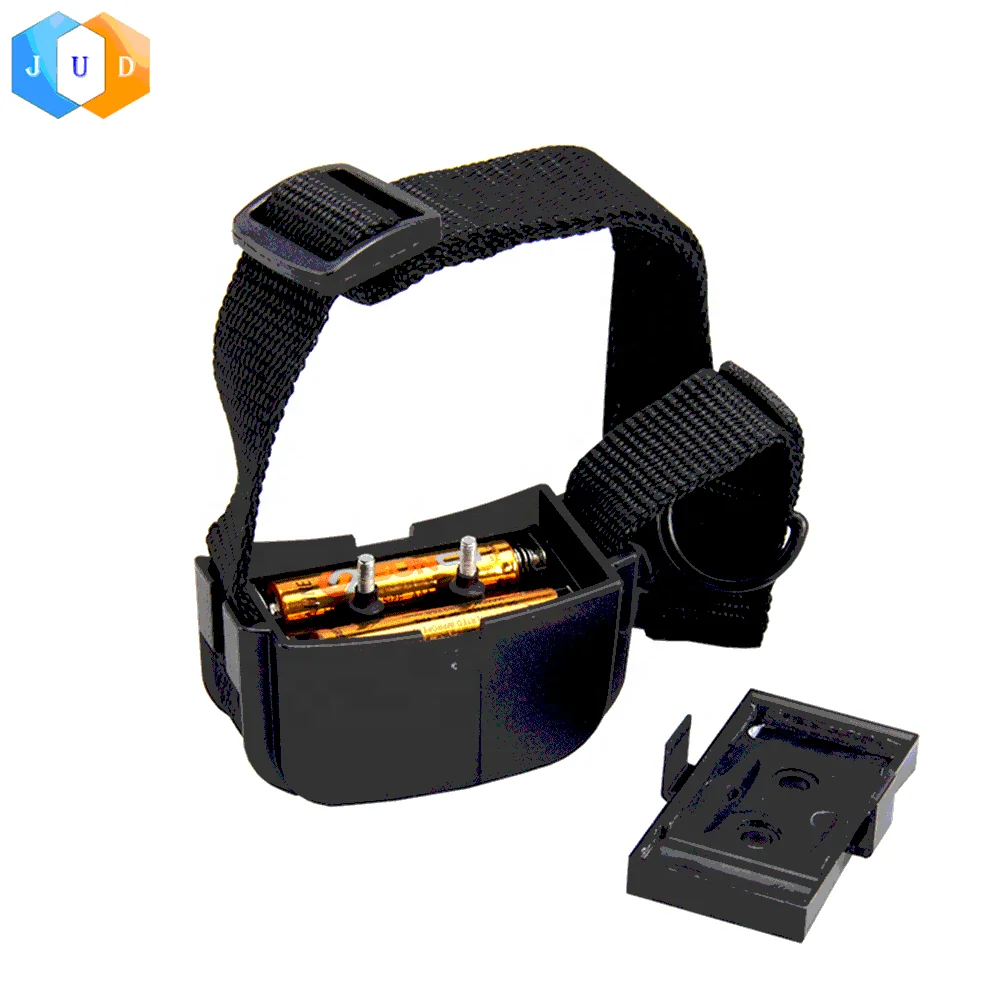 2023 Netherlands Custom Dog Training Vibrate Beep Anti Bark Collar with 330 Yards Remote Custom Logo Box Experience