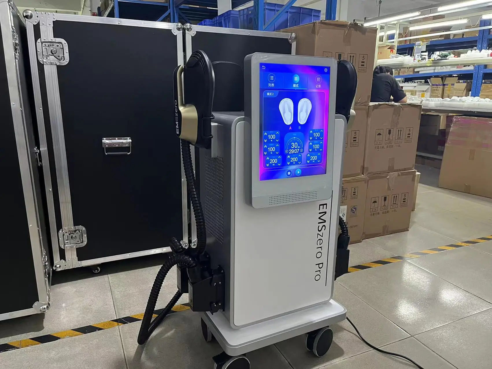 Supplier High Quality Low Price 4 Handles Muscle Stimulate Fat Removal Build Muscle Butt Lift Body Shape Massage Machine Rf