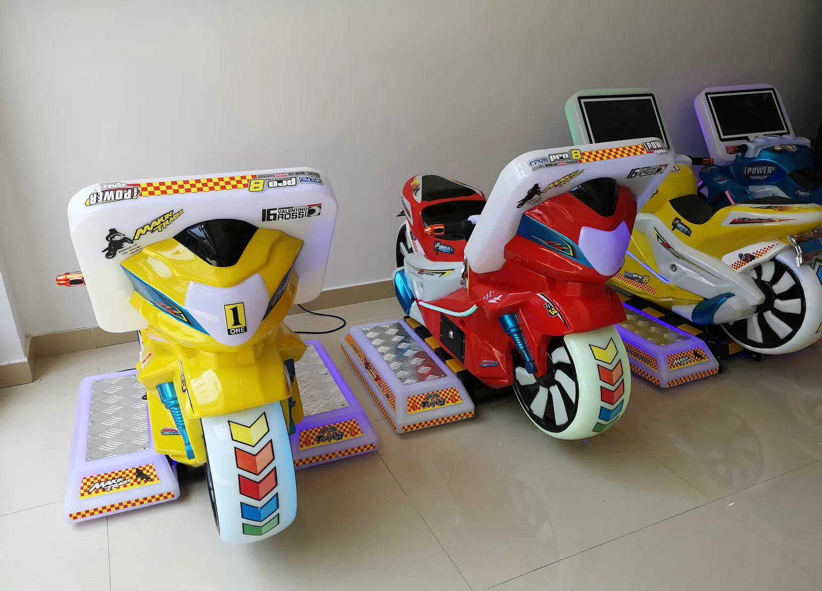 Hot Sale Kids Super Motor Racing Game Video Game Machine Coin Operated Game Machine