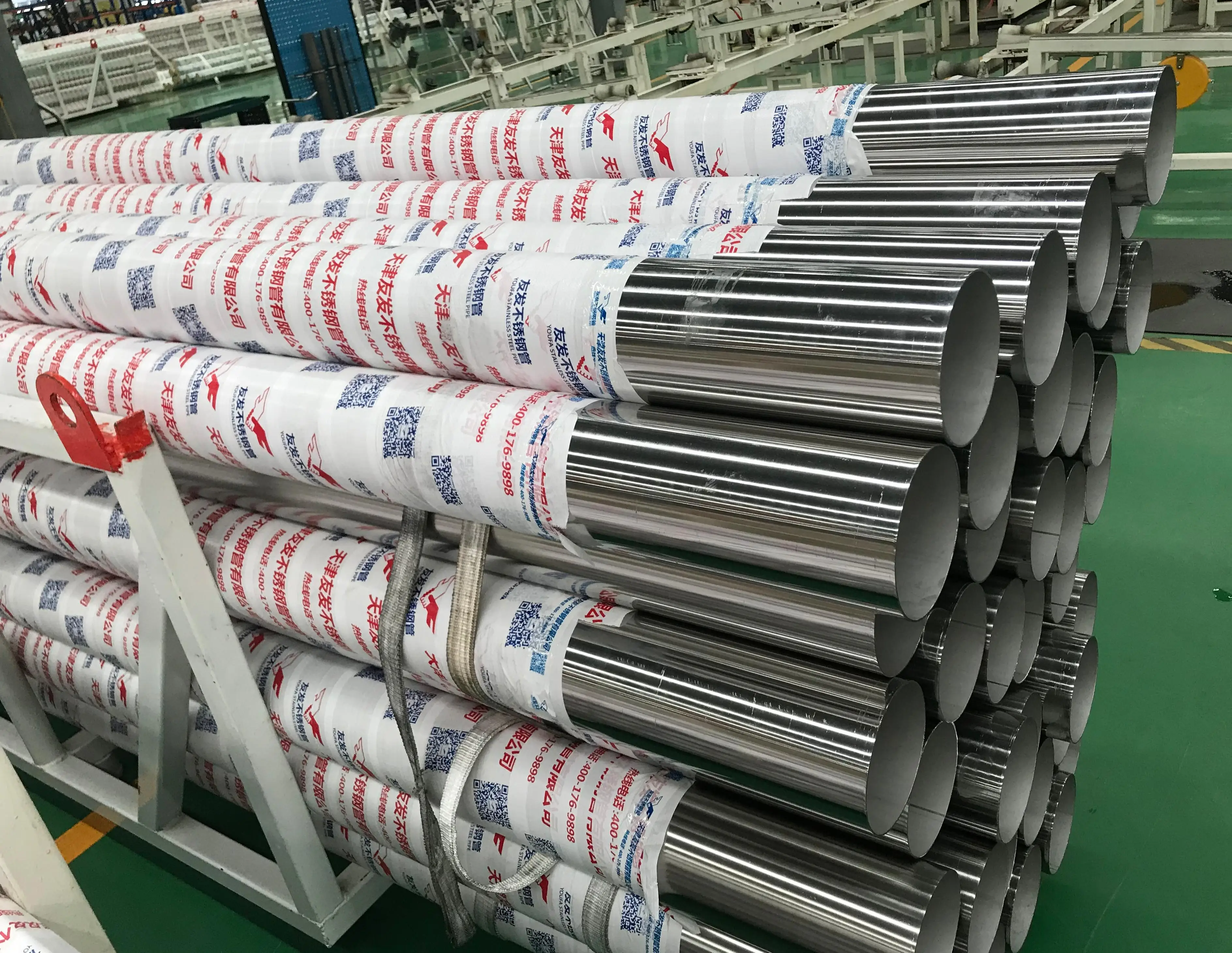 AiSi ASTM A554 A312 SS 304 316L зеркальная полированная квадратная круглая бесшовная сварная труба из нержавеющей