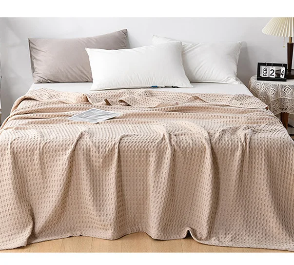 Customization Soft Solid Color Home Decor Woven Plaid Summer Cool Muslin 100% Cotton Gauze Waffle Throw Blankets