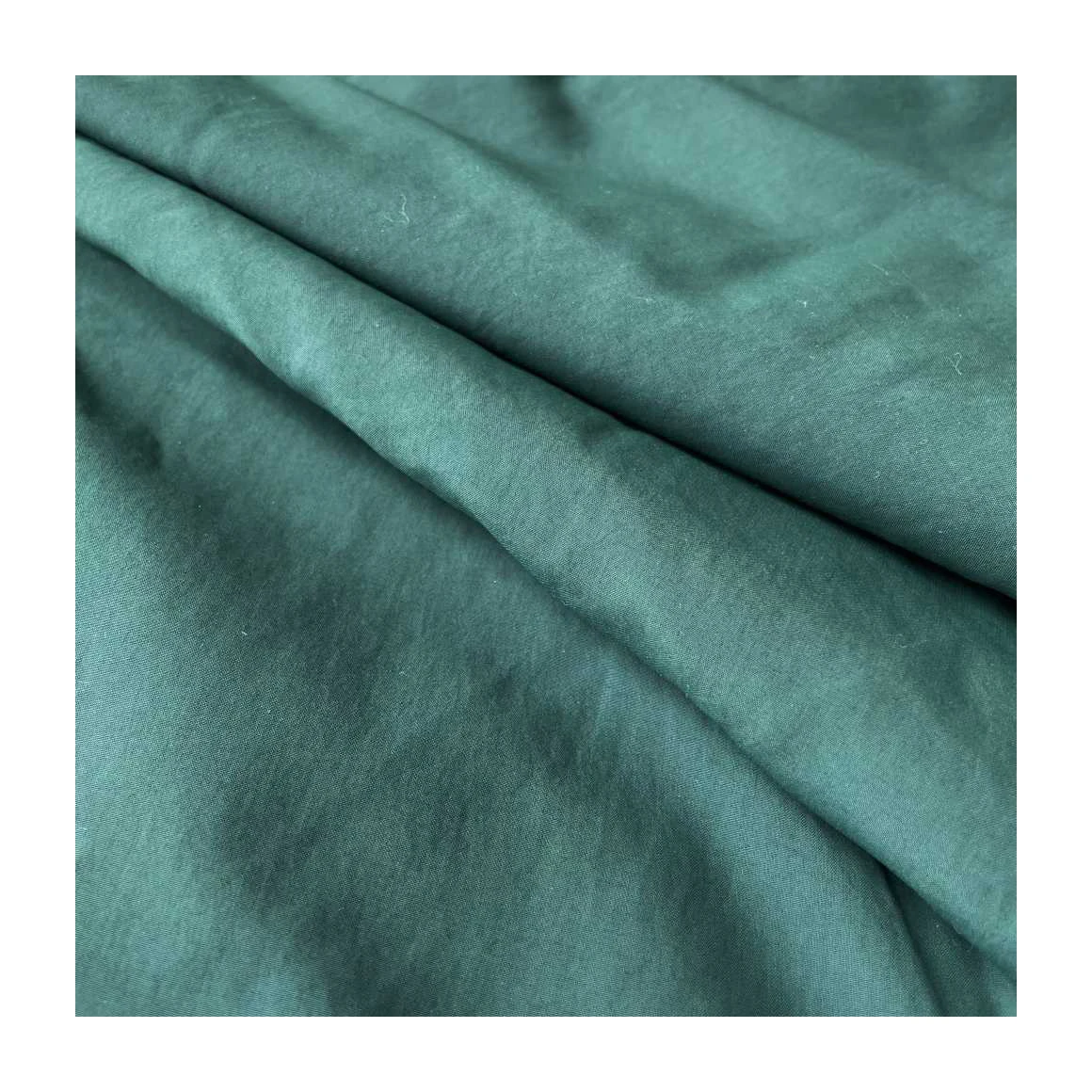 Wholesale Custom Windproof Waterproof Functional Outdoor Jacket Fabric 100% Nylon Plain Woven Taslan Fabric for Clothing