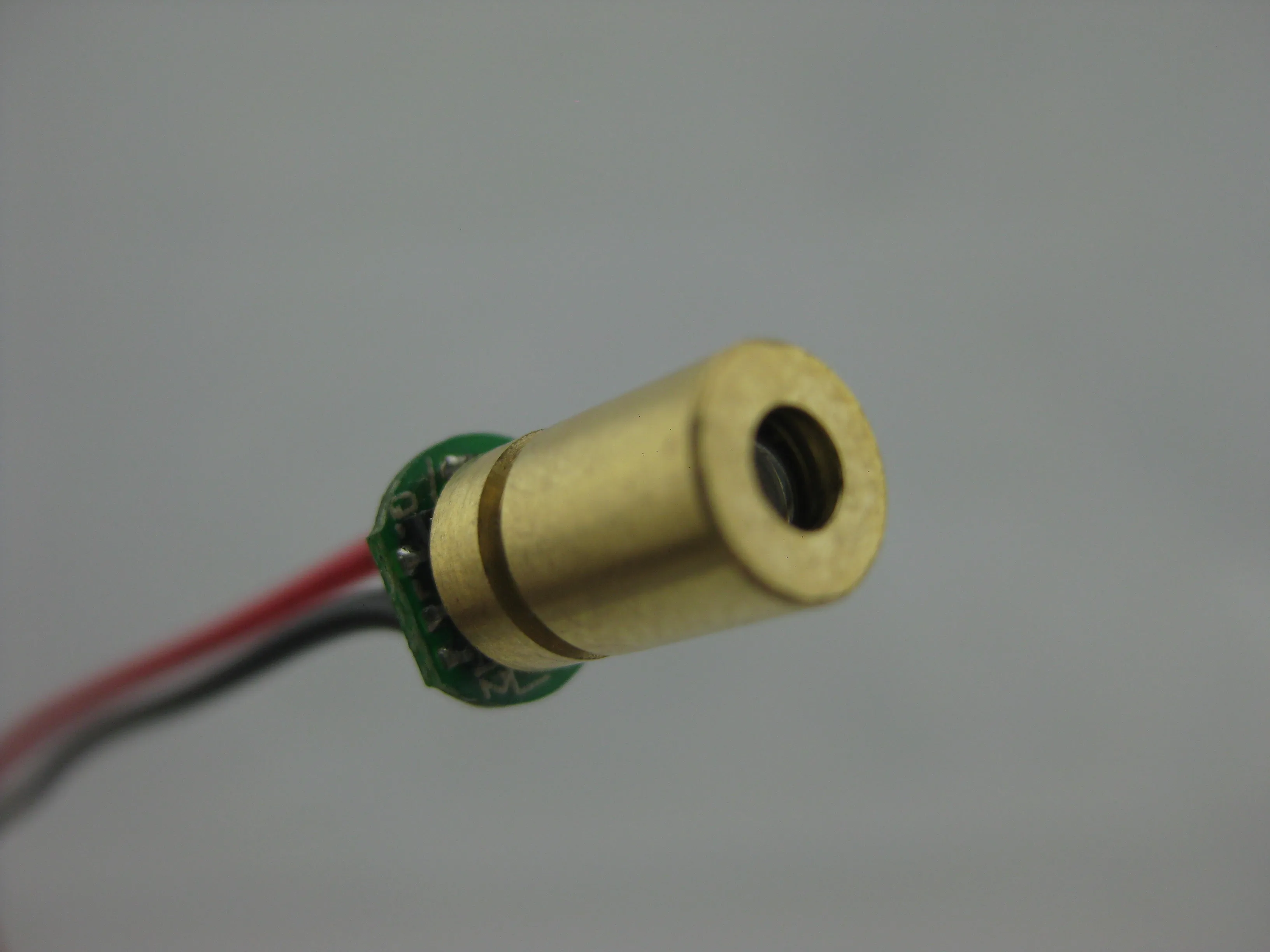 FU650AD5-YC6(6x12) FU650AD5-YC8(8x13.5)  640-660nm 650nm <1mW red dot laser diode module pointer lazer lamp light