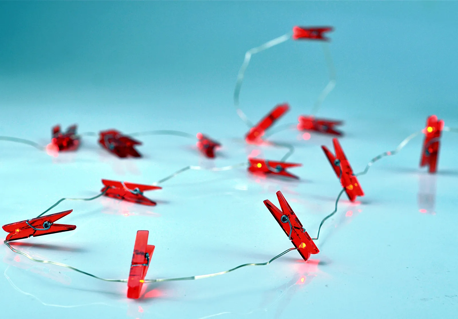 LED Fairy Light With Red Photo Clips Battery Firefly Mini Clip LED String Lights Micro Dot Silver Copper Wire Night Light