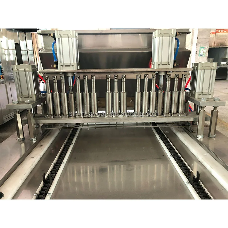 HYZZJ-600/800 Food Processing Customized Cream Filling Machine For Cupcake & Bread