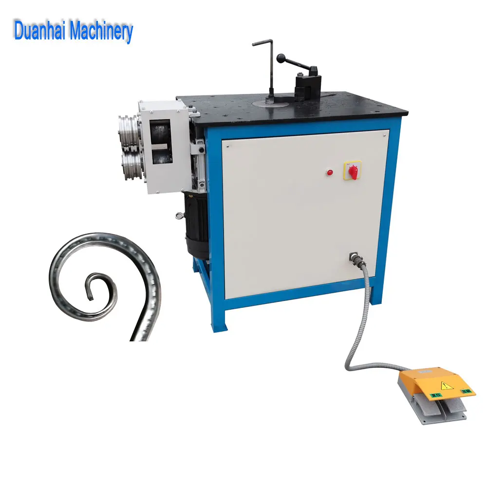 Машина для тиснения труб и труб, трубогибочная машина