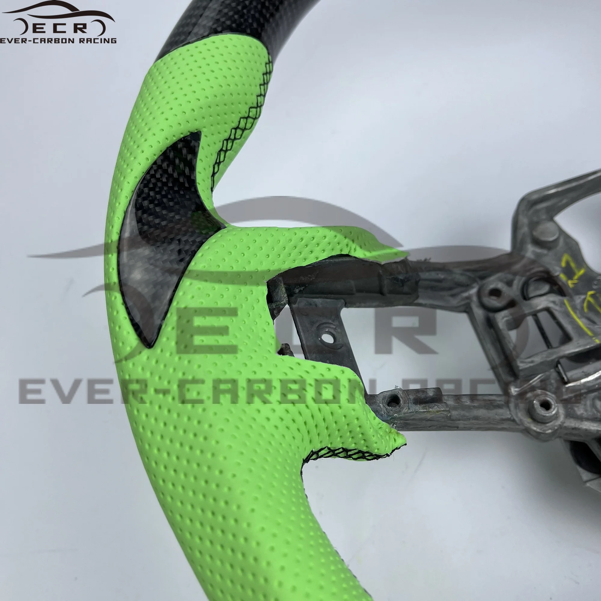 Ever-Carbon Racing(ECR) Wholesale China Factory Carbon Fiber Steering Wheel For 2020 Mustang Steering Wheel