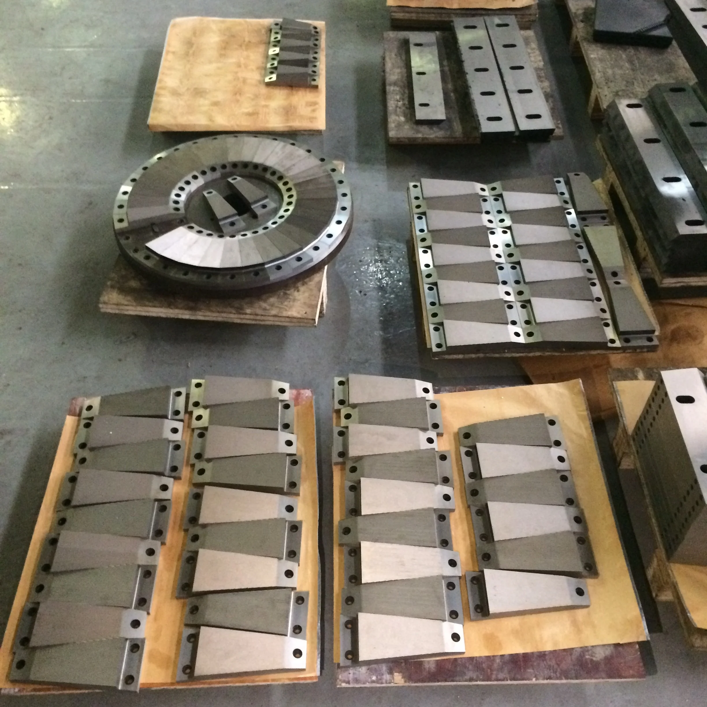 Good quality pulverizer knives for pulverizing recycling machine