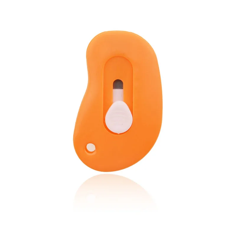 Wholesale Hand Knitting Convenient Utility Plastic Office Stationery Paper Knife Mini Portable Box Opener Creative Sewing Tool