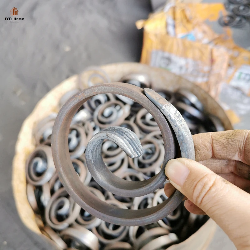 Hot Sale Wrought Iron Panels O Scrolls For Fence Gate Door Decoration