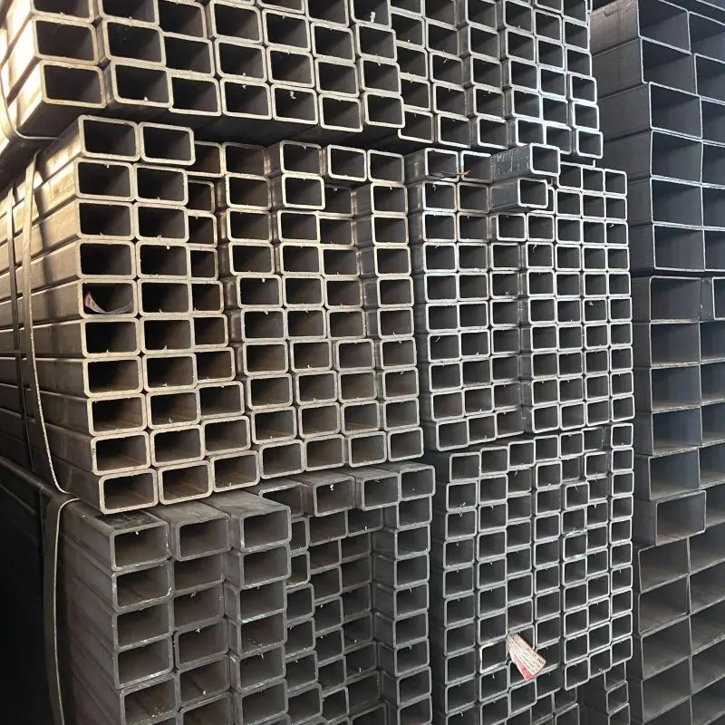 tubo rettangolare zincato Welded Ms Erw Black Iron Hollow Section Rectangular Square Steel Pipe tube 200x200 Galvanized