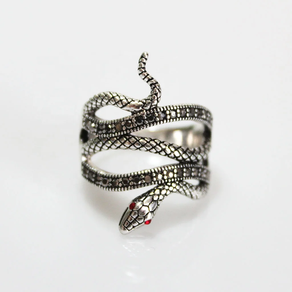 
Fashion Silver Plated copper Long Finger Rings Jewelry Snake with Black and Red diamonds 