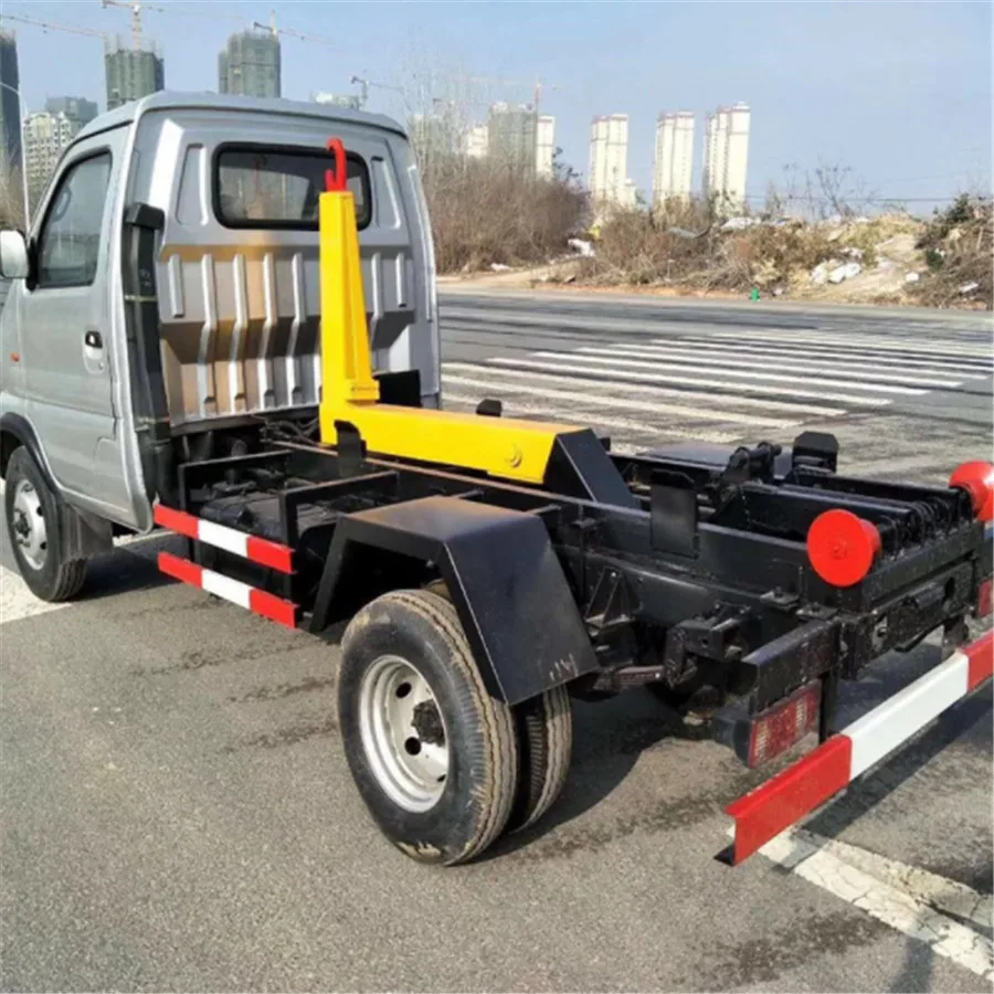 Chinese famous brand hook arm lifting garbage truck