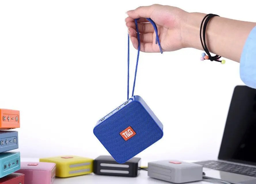 Shenzhen high quality strength factory custom 5.0 10M USB TF card FM radio square mini theater outdoor 21 inch speaker