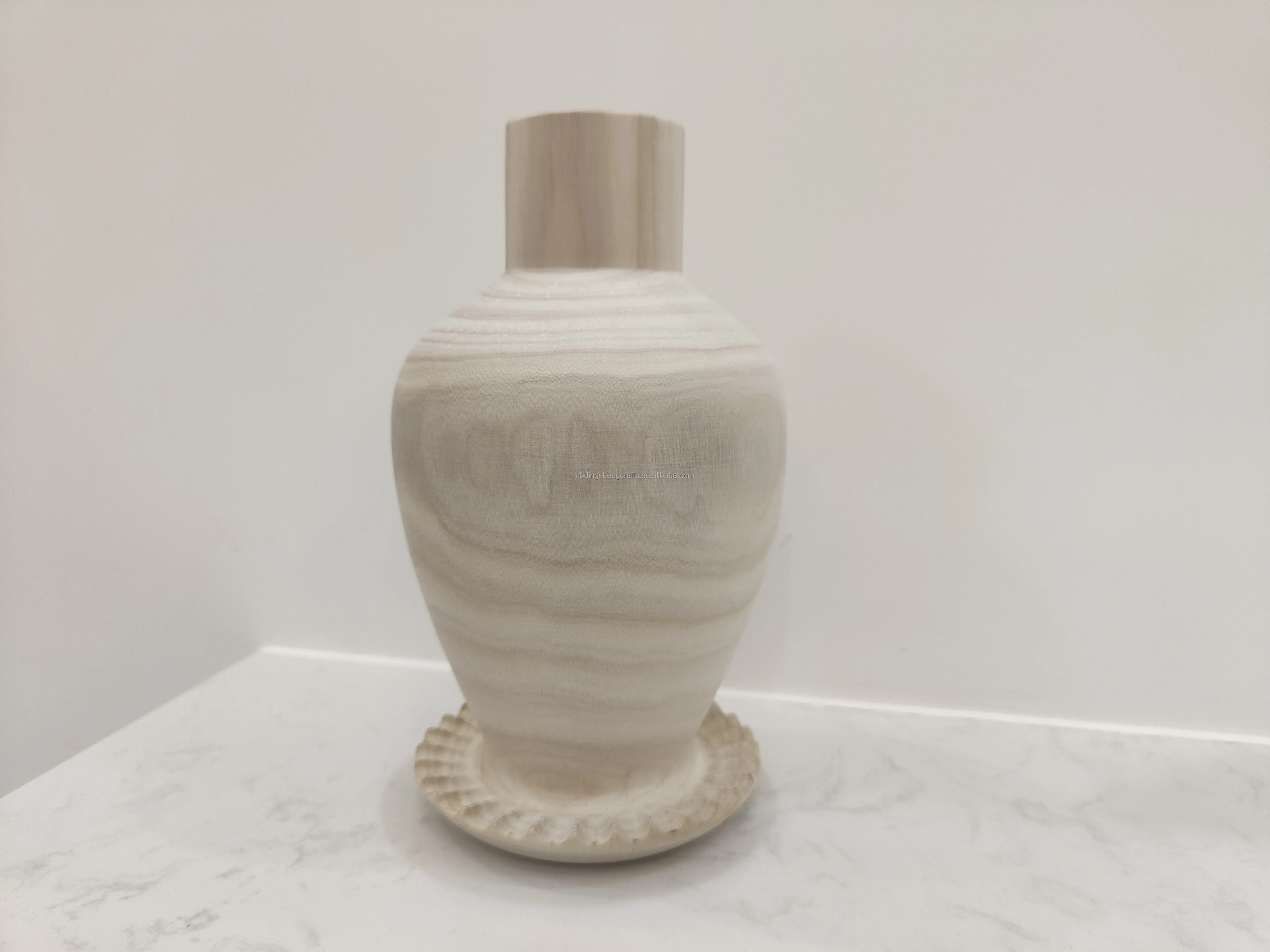 Modern Design Flower Vase for Tabletop and lobby Home Indoor and office Decorative Wood Flower Vase For Hot Selling