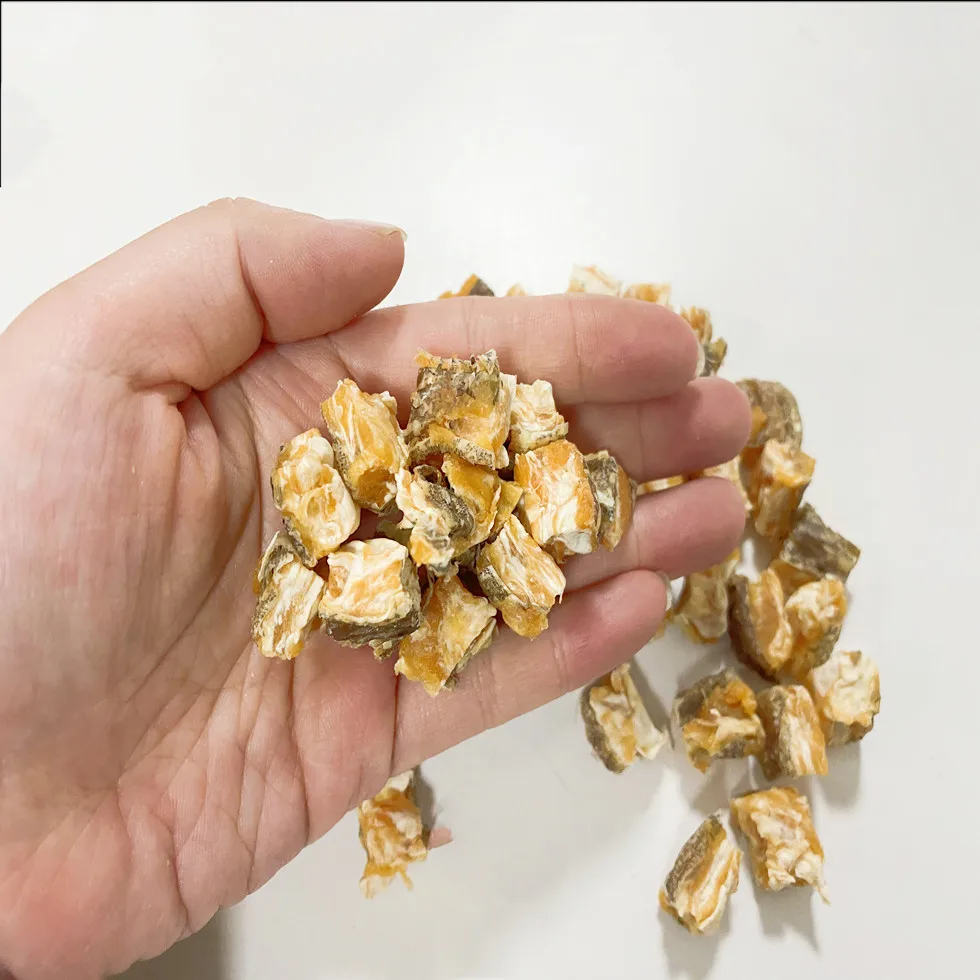 Salmon Bites With Fishskin 1cm freeze dried pet dog treat rich in protein shandong  natural dog snacks treat for pet food