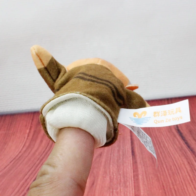 Factory Custom OEM 9cm Kids Educational Toys Hand Puppet Family Mother Father Characters Plush Finger Puppet Human Puppet