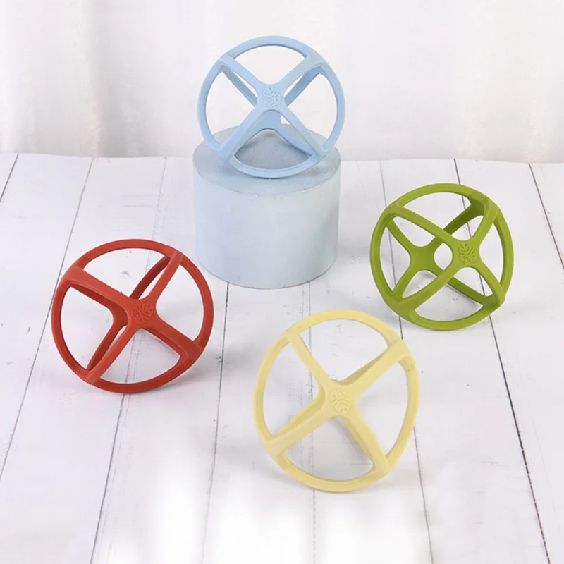 Wholesale Dinosaur 3D Silicone Teether Gripping Balls Safe Teething Toys Ball for Babies