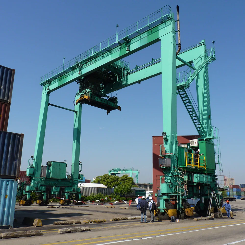 Outdoor Using 40 Ton Mobile Container Cabin Straddle Carrier for sale