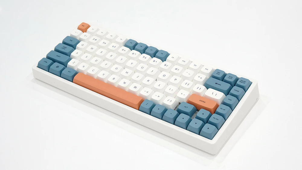 2021 Newest Design Gaming Mechanical RGB BLUETH USB Type-C Keyboard