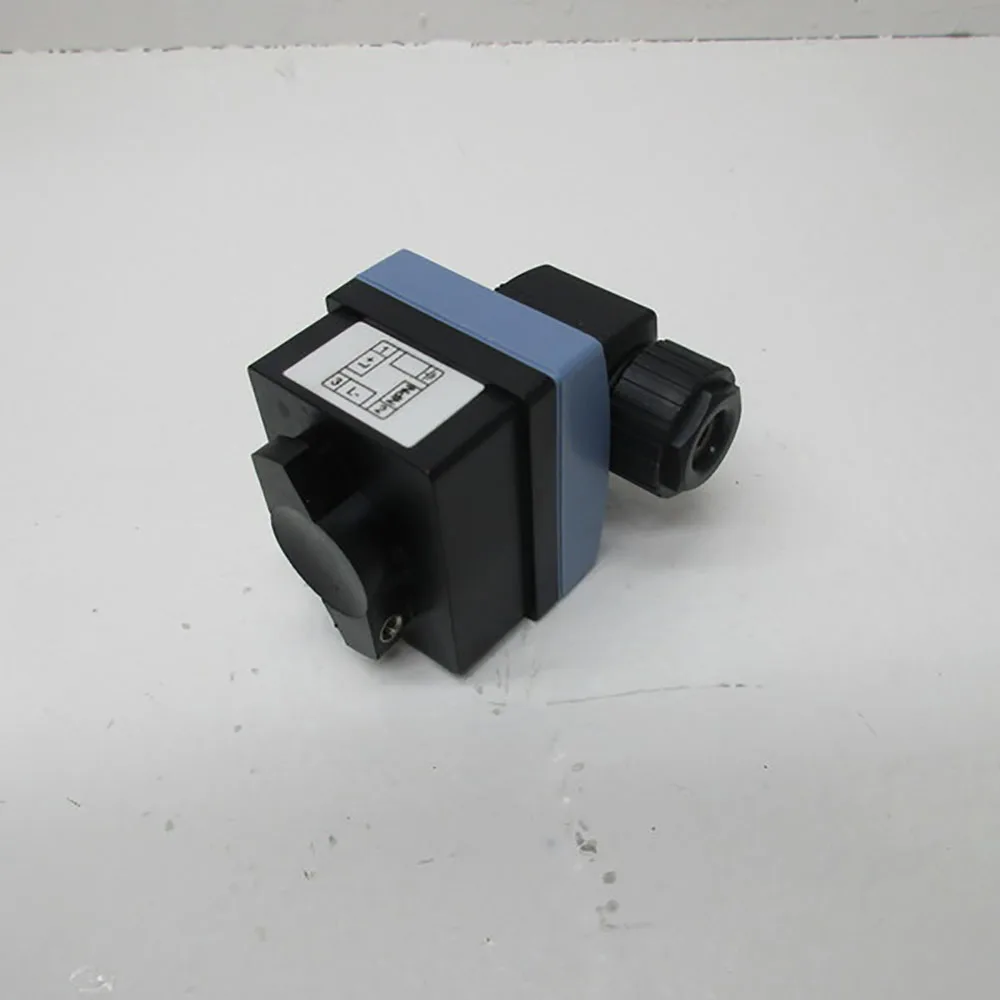Оригинальный Burkert Easy Fluid Control Sys Автоматизация переключателя 00423914 автоматизации