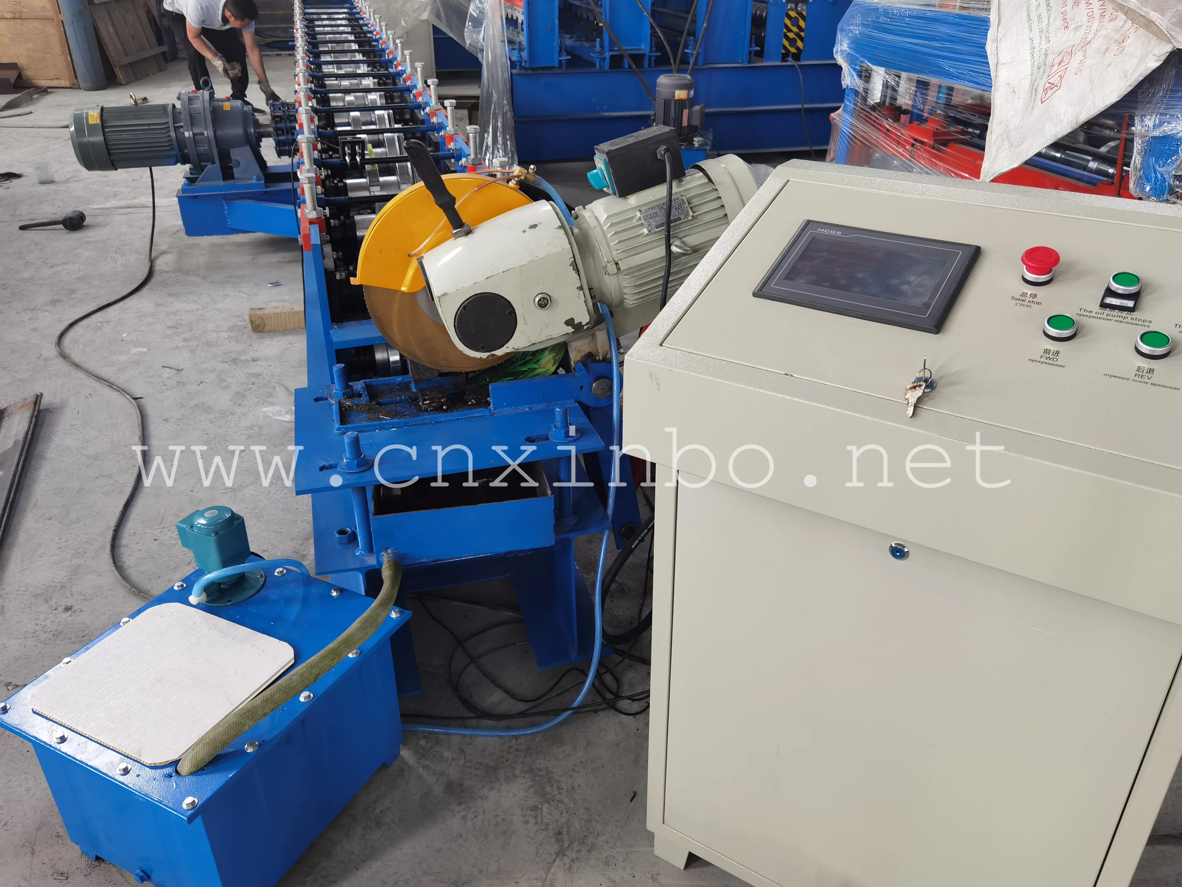 High Quality Automatic roller shutter door slat roll forming machine shutter door L bottom panel machine garage door machine