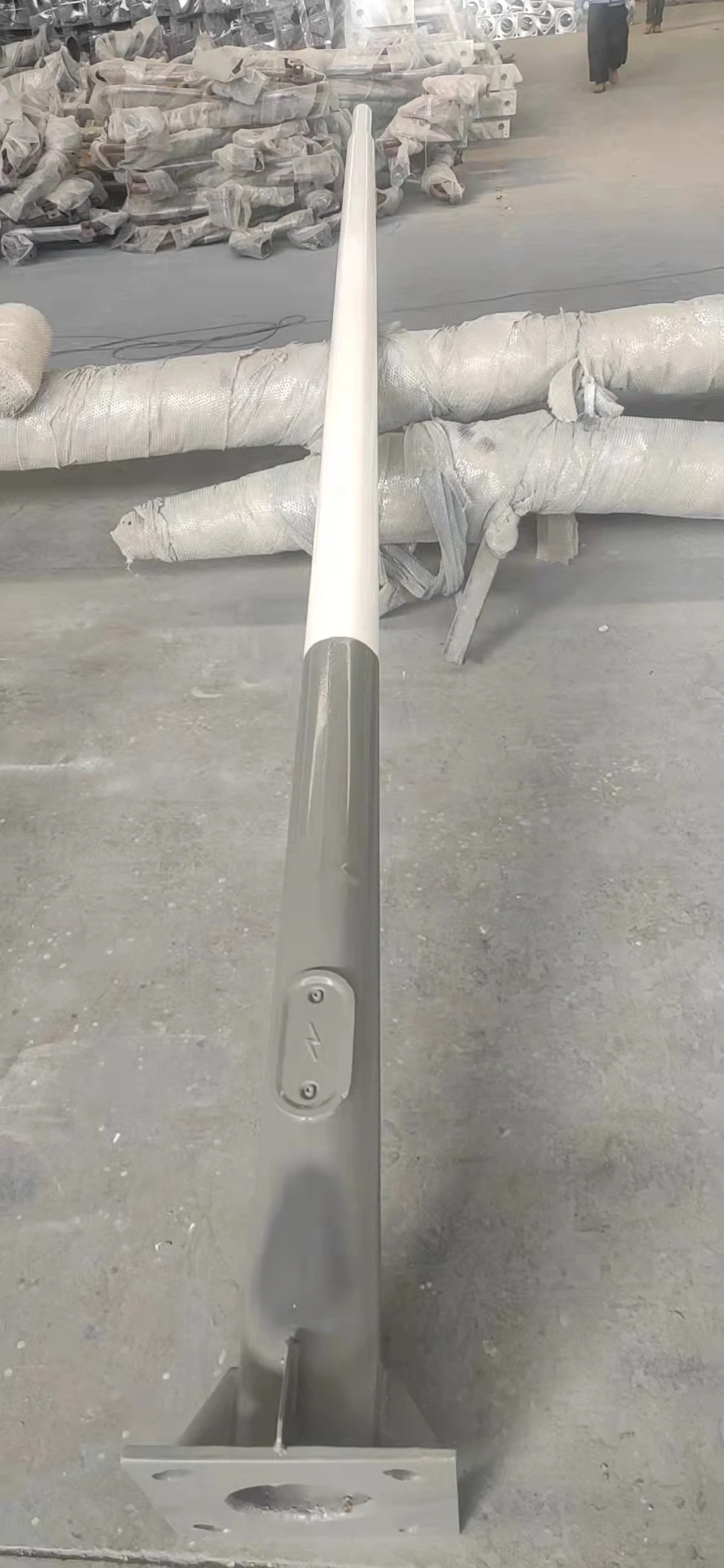 Single Double Arm Solar Energy Street Light Warm White 40W 60W 80W Super Brightness Outdoor Waterproof Poly Cells Panel Solar St