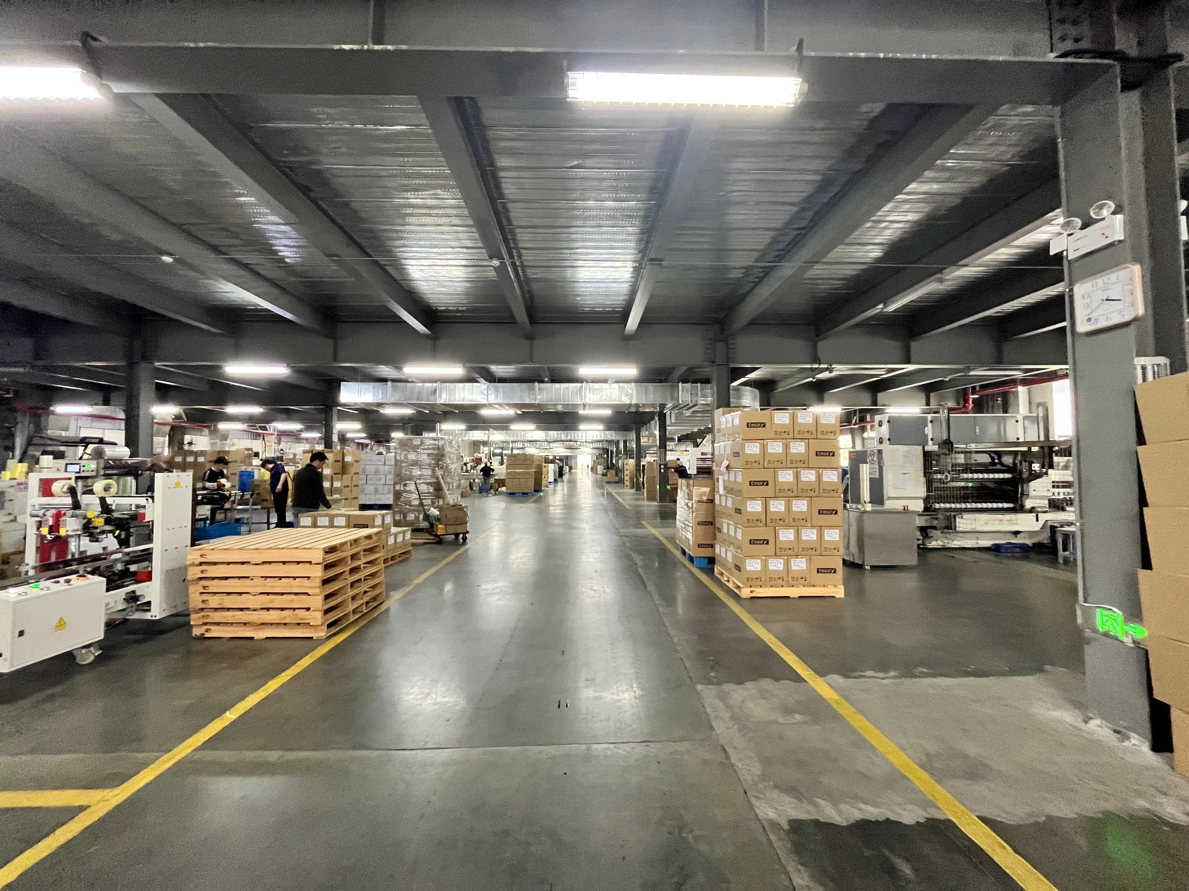 YOURIJIU Strong Adhesion Super Clear Bopp Tape Jumbo Roll BOPP Film Water Base Acrylic Adhesive Tape Roll