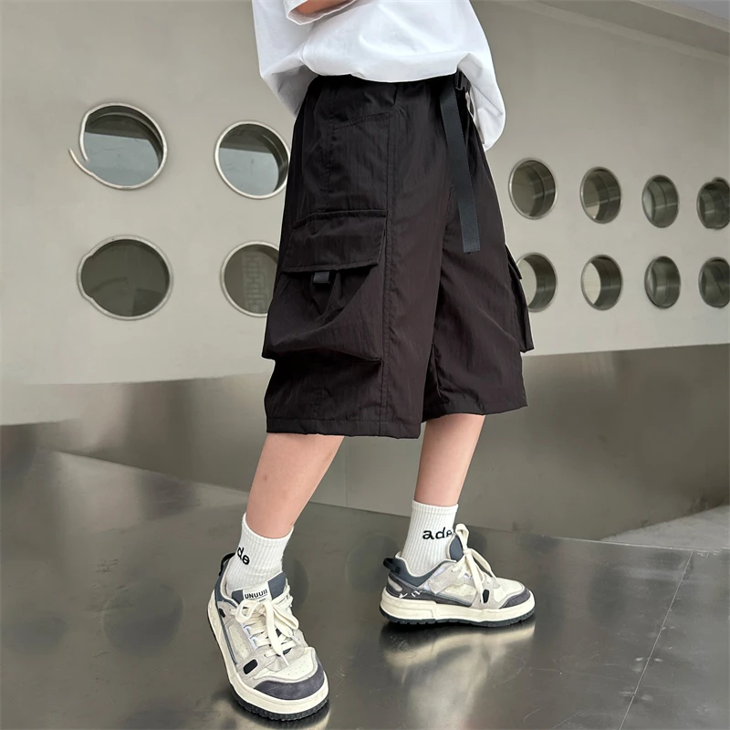2024 New Fashion Versatile Casual Tooling Sports Shorts Suitable for Boys Outdoor Sports