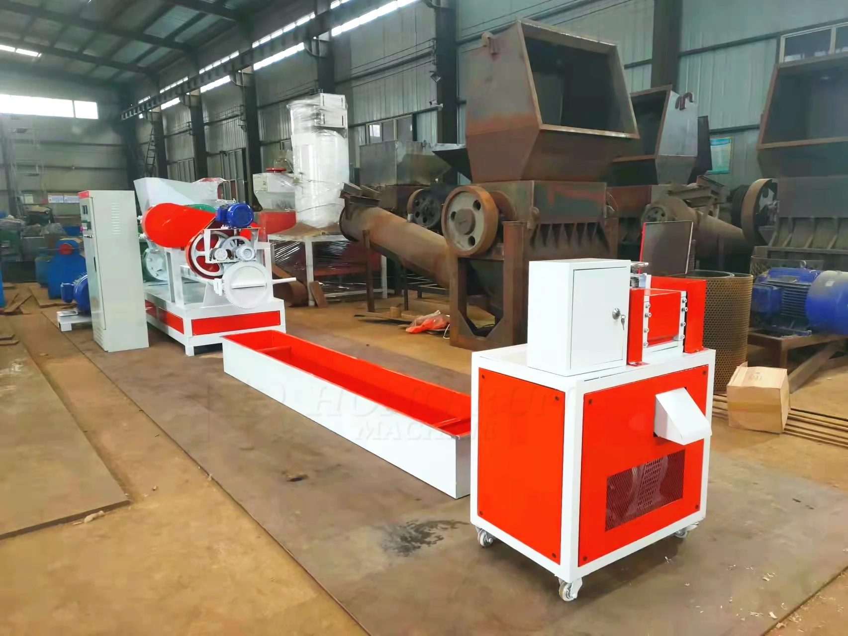 Industrial Waste Plastic Recycling Shredder PP PE PVC PET Plastic Bottle Can Crusher Plastic Drum Crushing Machine