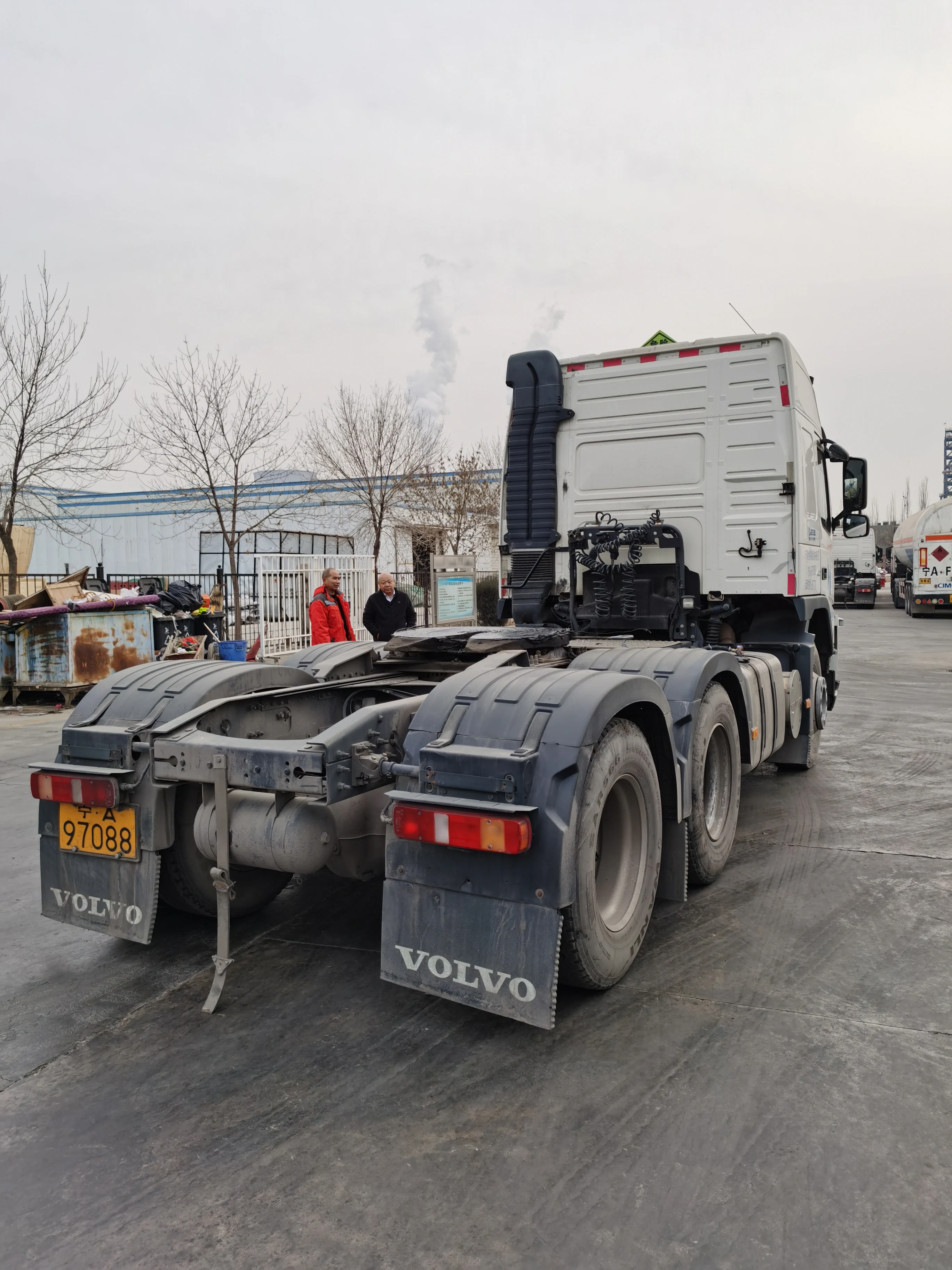 Volv FM400 6x4 тягач 400 л.с. EURO 4 Sweden сделано в хорошем состоянии головки прицепа