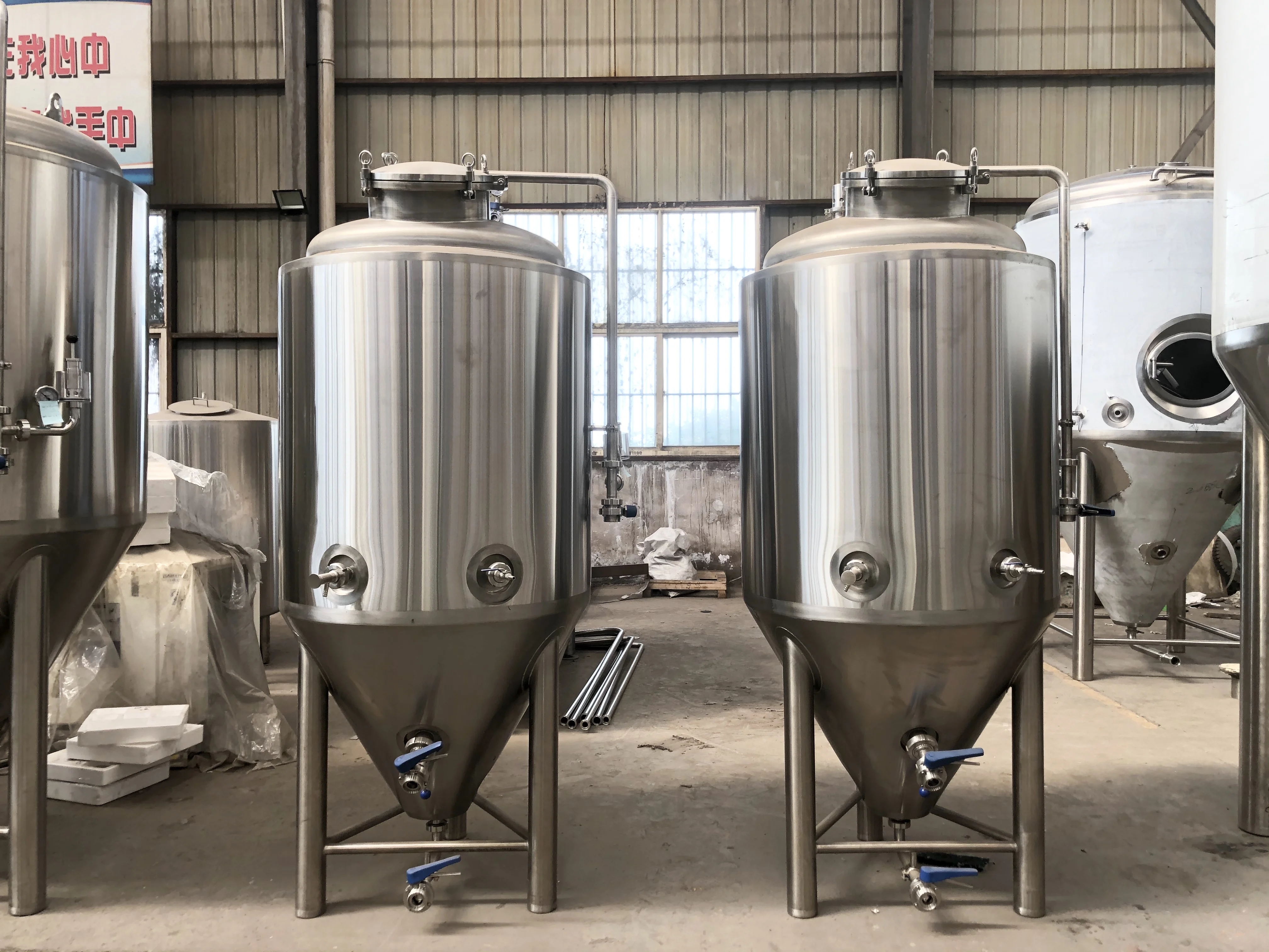 
craft beer brewing equipment micro brewery 500L 1000L 1500L 2000L 3000L 5000L per batch 
