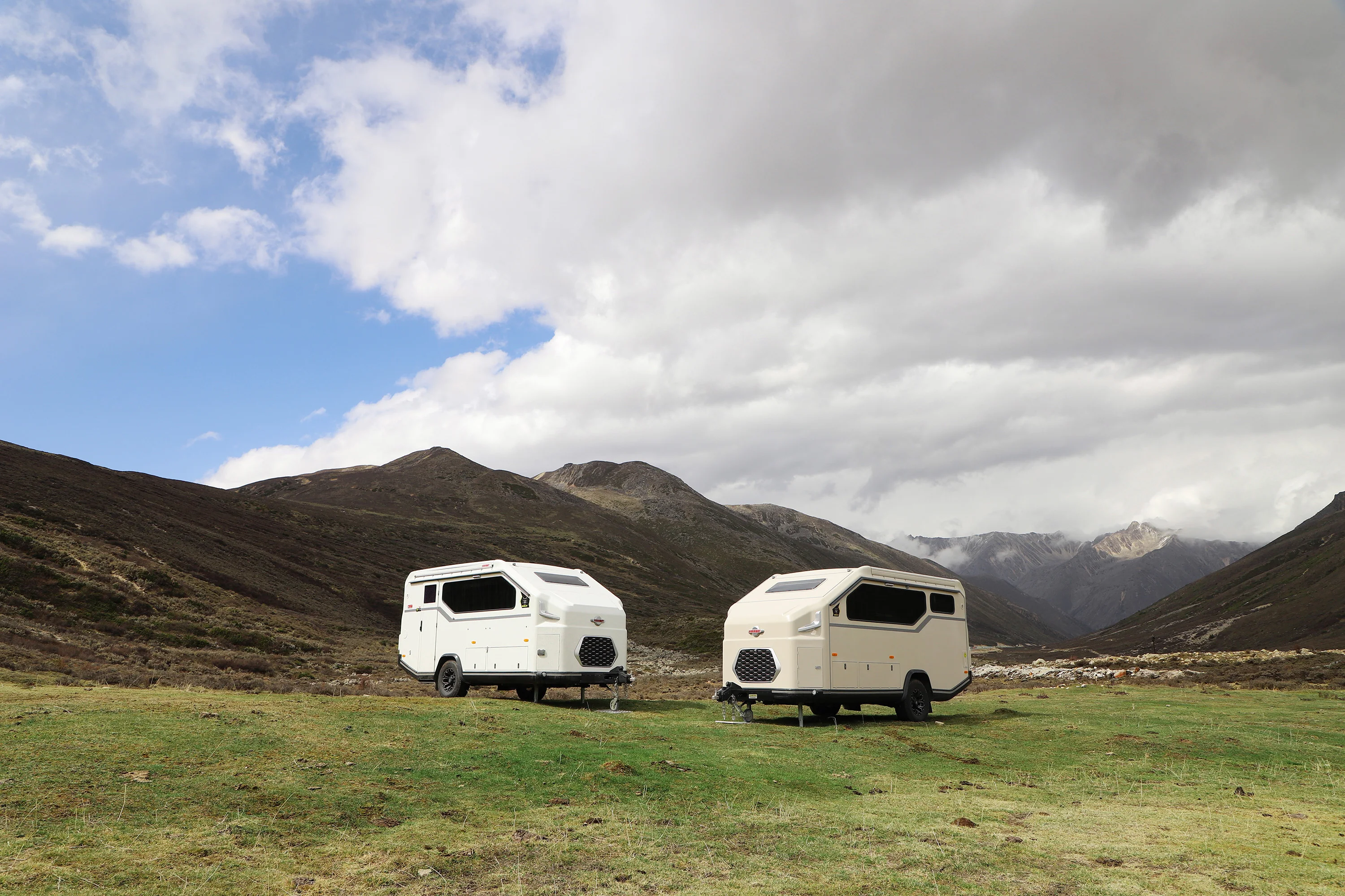 Quality Supplier Applicable Independent Suspensions Off-Road Caravans Camp RV Caravans For Sale In China With Aircon