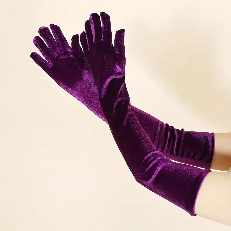 Бархатные перчатки для выпускного вечера