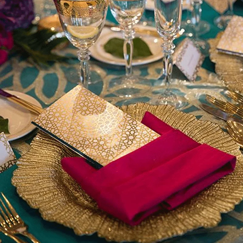 Wholesale Wedding Decoration Supplies Dinnerware Plastic Gold Reef Charger Plates Wedding Christmas Decorate Charger Plate