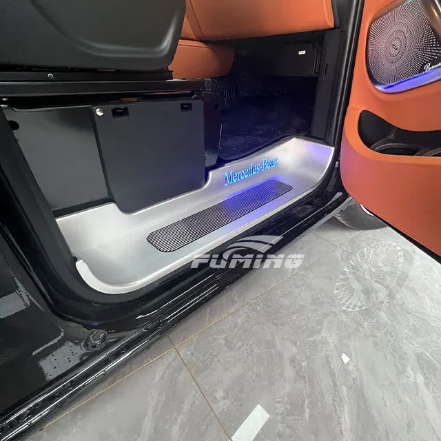 Upgrade the appearance of V-class cars install aluminum alloy side pedals modify peach wood style foot guards