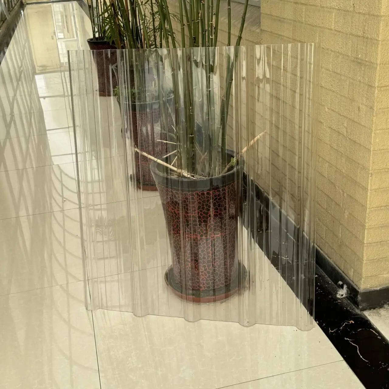 SINHAI 4 x 8 polycarbonate sheet uv corrugated hollow polycarbonate roof sheets 0.6mm-0.7mm-0.8mm-polycarbonate-sheet