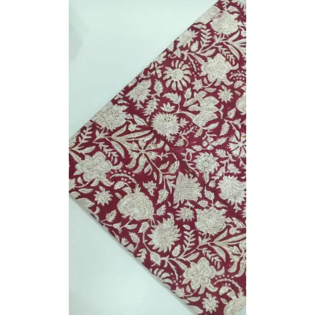 Direct Factory Supply Breathable Decorative Cotton Fabric for Dresses Textile Raw Material Fabric from India